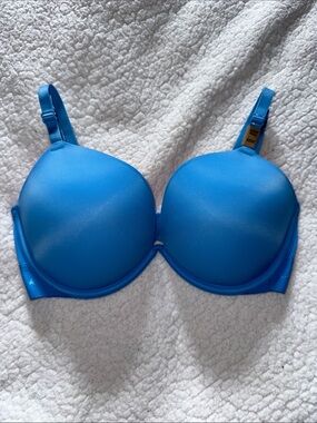 PINK Wear Everywhere Super Push Up Bra